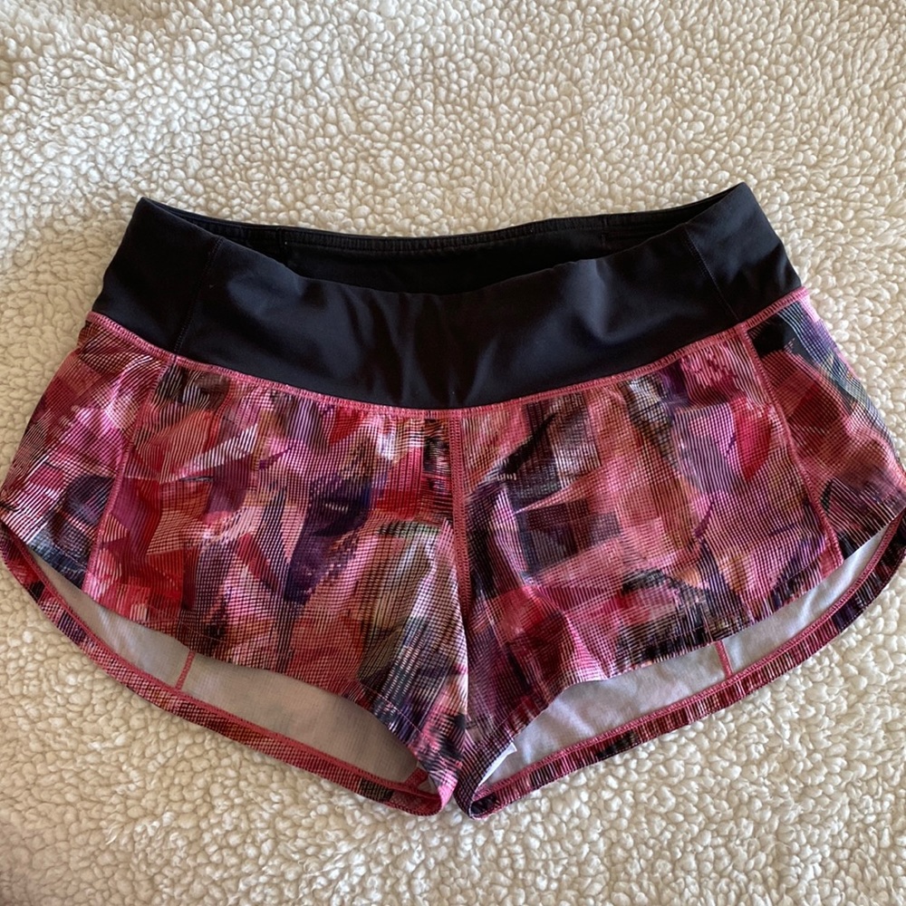 Lululemon Speed up short size 4